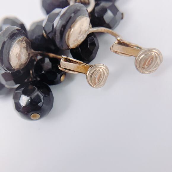 Vintage Faceted Black Beaded Cha Cha Clip-On Earrings, Mid-Century Retro - Picture 8 of 8